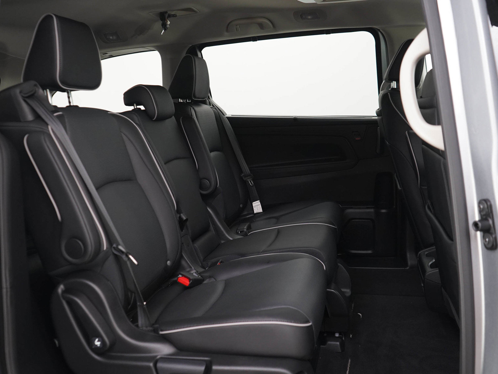 Used 2026 Honda Odyssey Elite image 12
