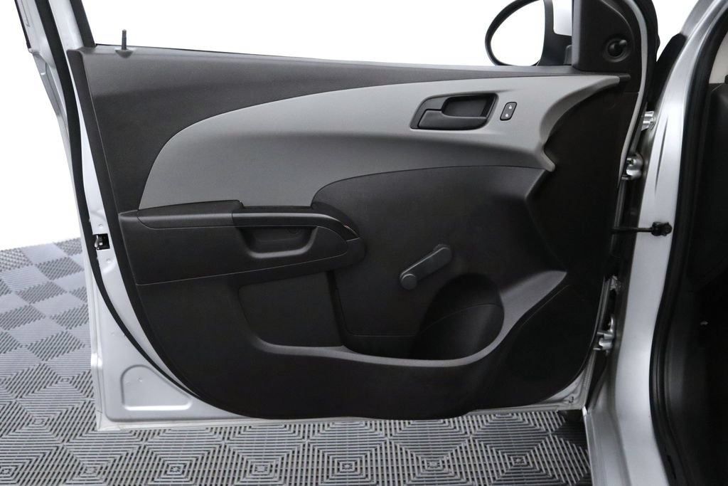 Used 2020 Chevrolet Sonic LT FWD image 14