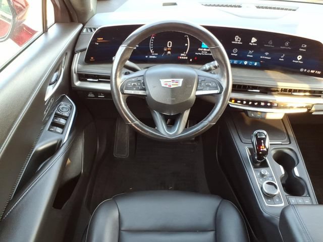 Used 2025 Cadillac XT4 Sport w/ Cold Weather Package FWD image 16