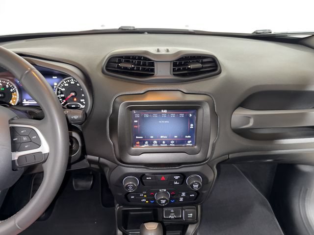 Used 2021 Jeep Renegade Latitude FWD image 10