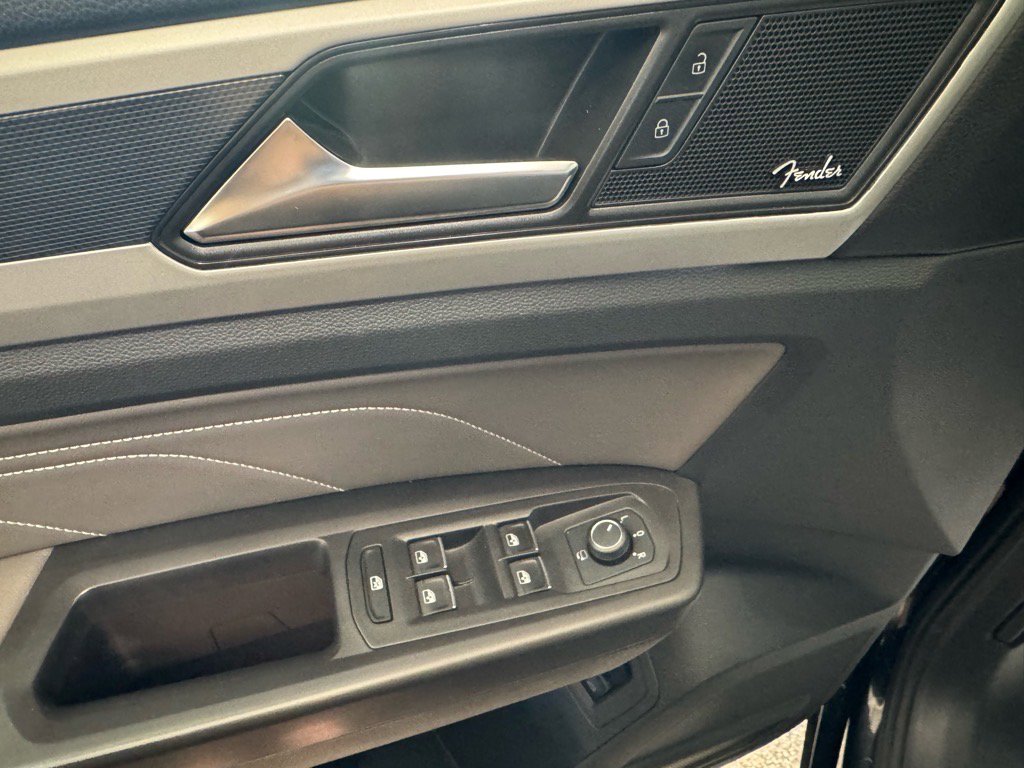 Used 2022 Volkswagen Atlas SEL Premium image 19