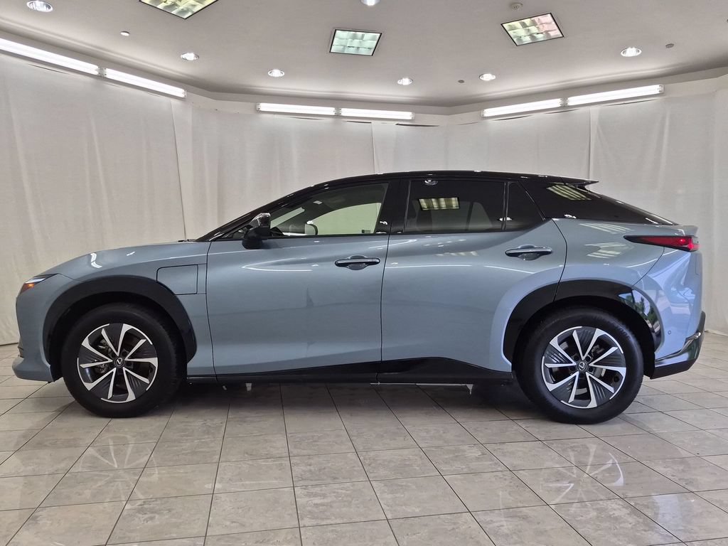 Certified 2024 Lexus RZ 450e Premium w/ Technology Package AWD/4WD image 5