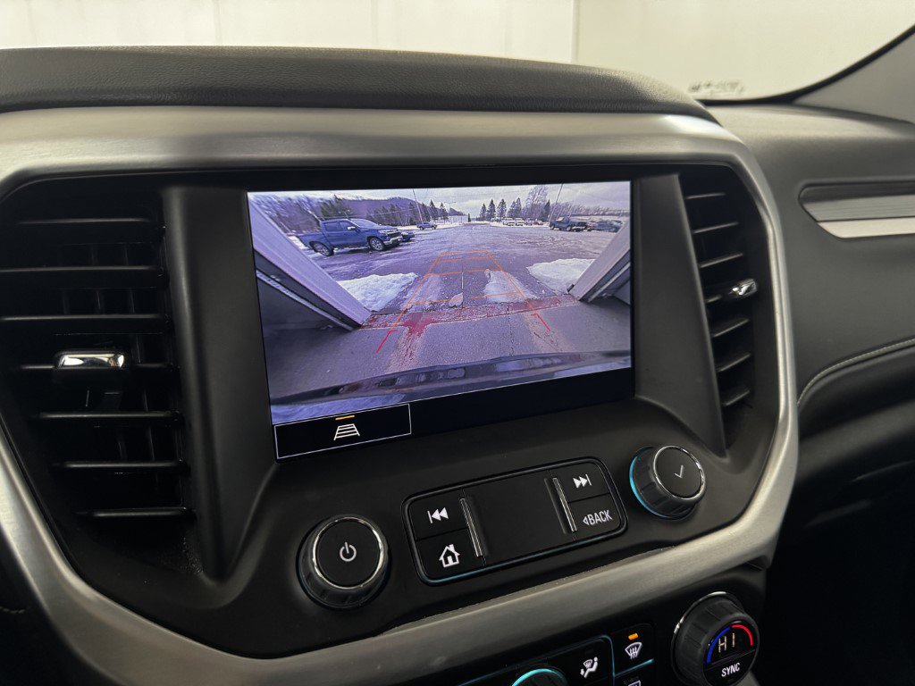 Used 2023 GMC Acadia SLT image 30