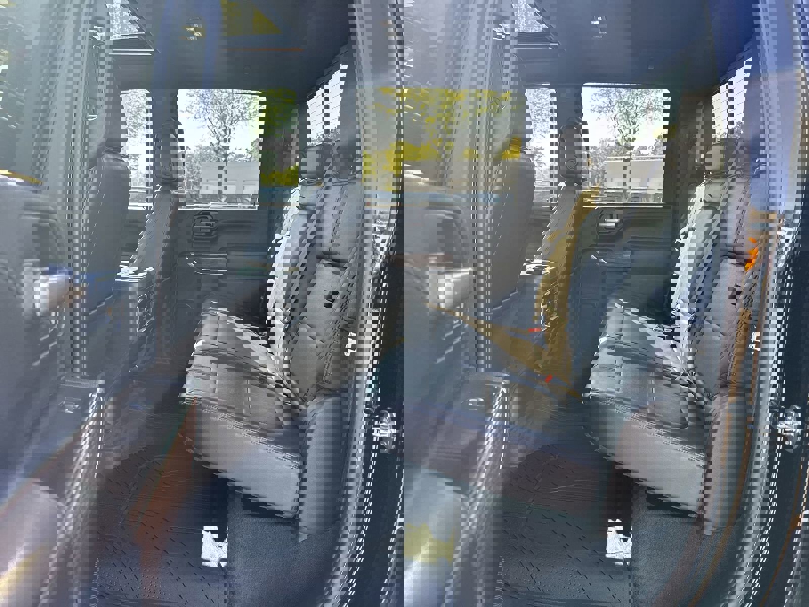 Used 2021 Chevrolet Silverado 3500 High Country image 31