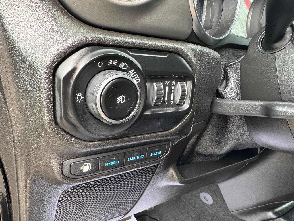 Used 2021 Jeep Wrangler Unlimited Rubicon 4xe w/ Steel Bumper Group image 19