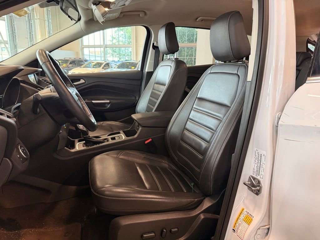Used 2019 Ford Escape SEL AWD/4WD image 9