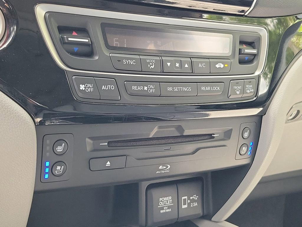 Used 2021 Honda Pilot Elite image 34