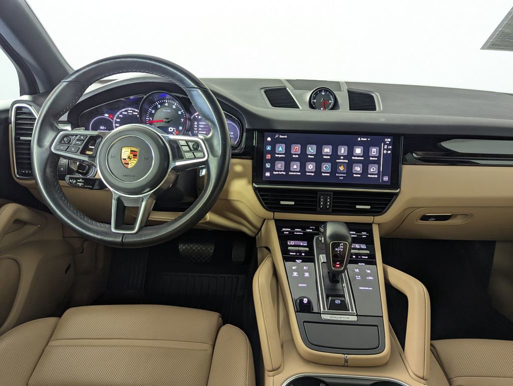 Used 2022 Porsche Cayenne AWD/4WD image 6