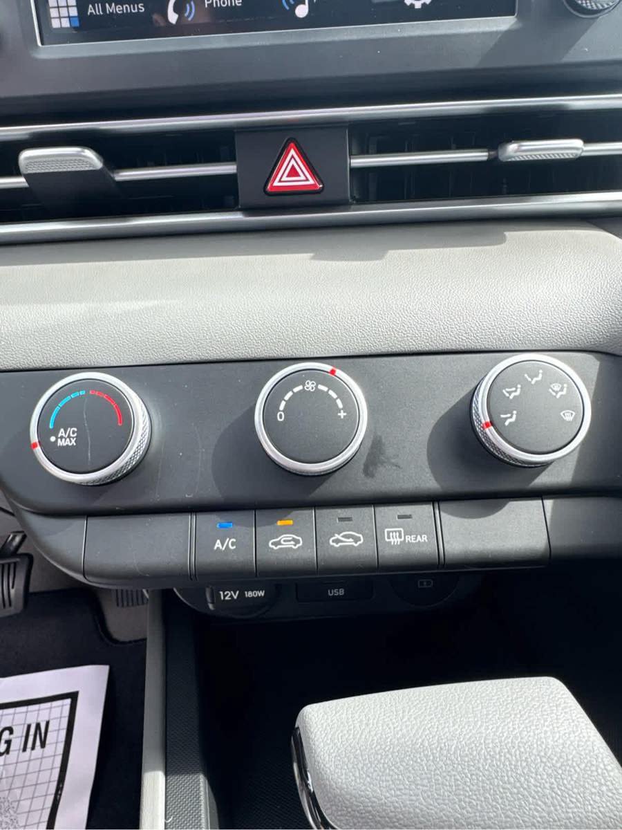 New 2026 Hyundai Elantra SE FWD image 31