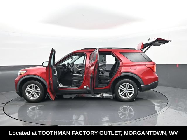 Used 2022 Ford Explorer XLT w/ Class IV Trailer Tow Package AWD/4WD image 32