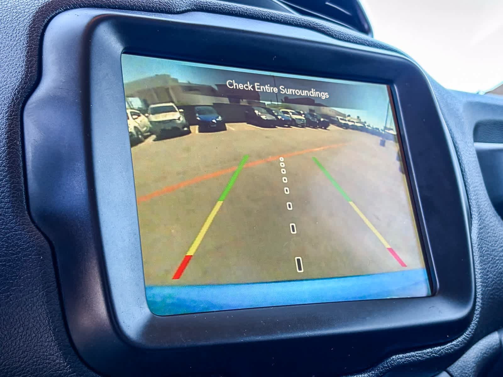 Used 2022 Jeep Renegade Latitude AWD/4WD image 27