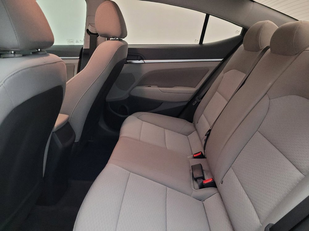 Used 2019 Hyundai Elantra SEL image 18