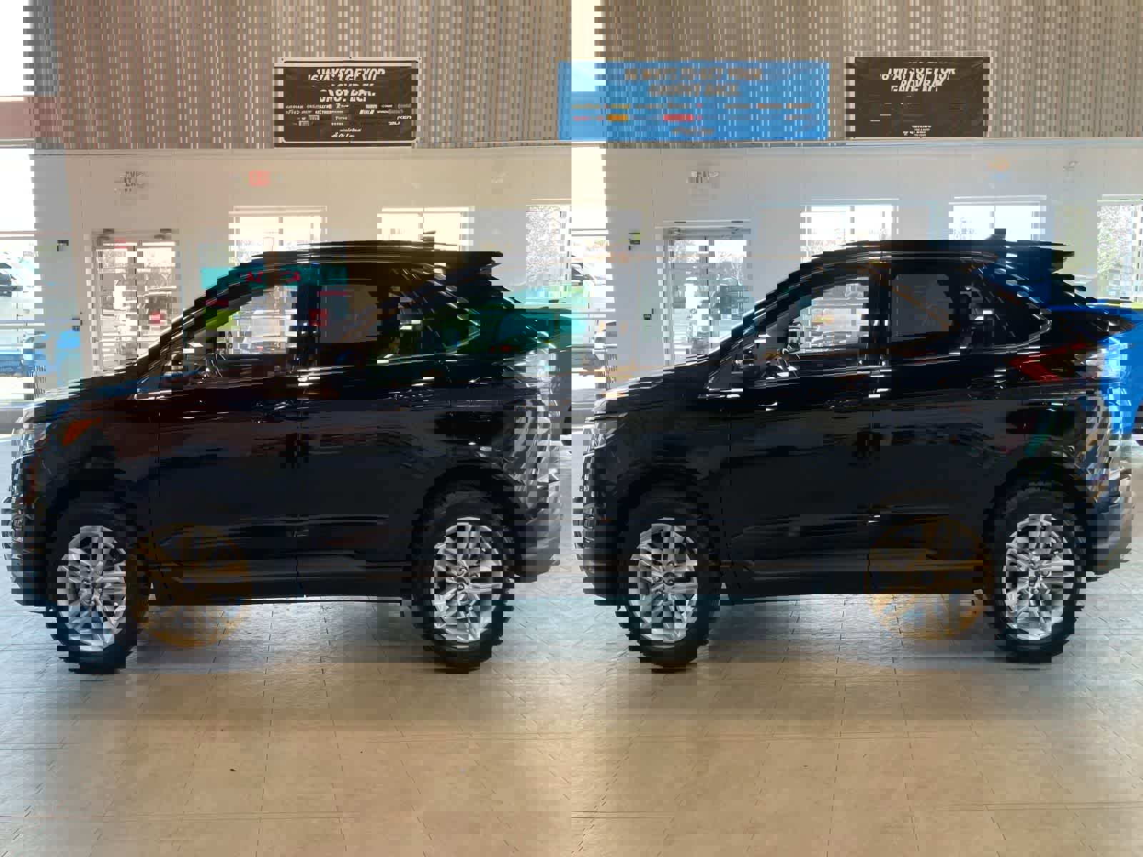 Used 2018 Ford Edge SEL w/ Equipment Group 201A AWD/4WD image 8