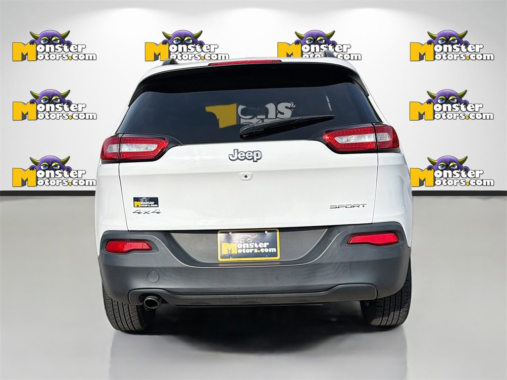 Used 2017 Jeep Cherokee Sport image 6