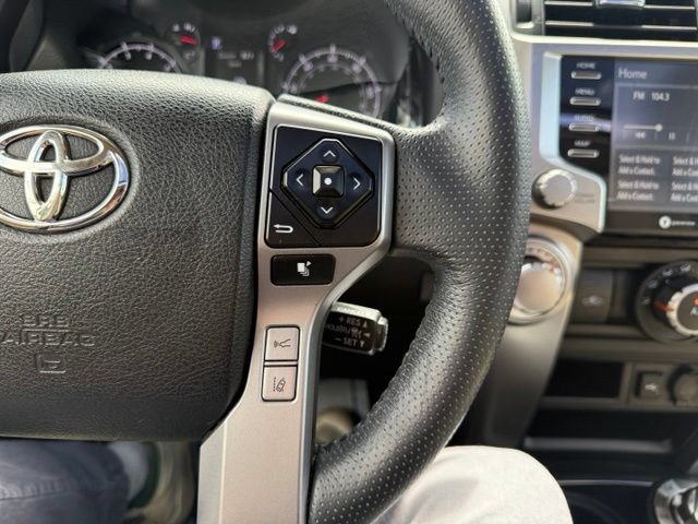 Used 2020 Toyota 4Runner SR5 Premium w/ Moonroof Package AWD/4WD image 14