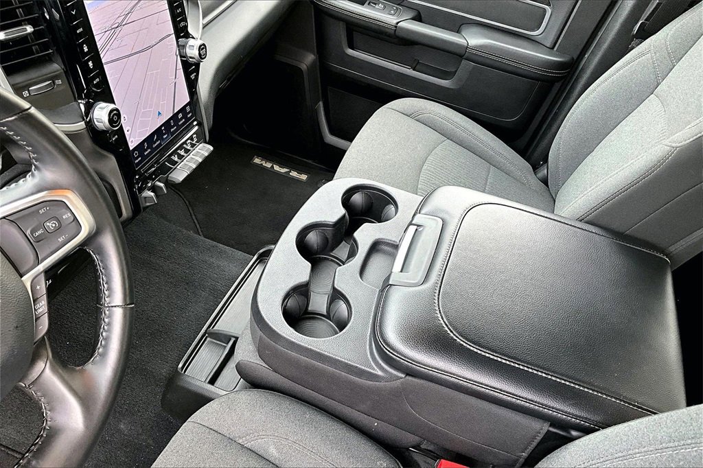 Used 2024 RAM 2500 Big Horn w/ Sport Appearance Package image 16