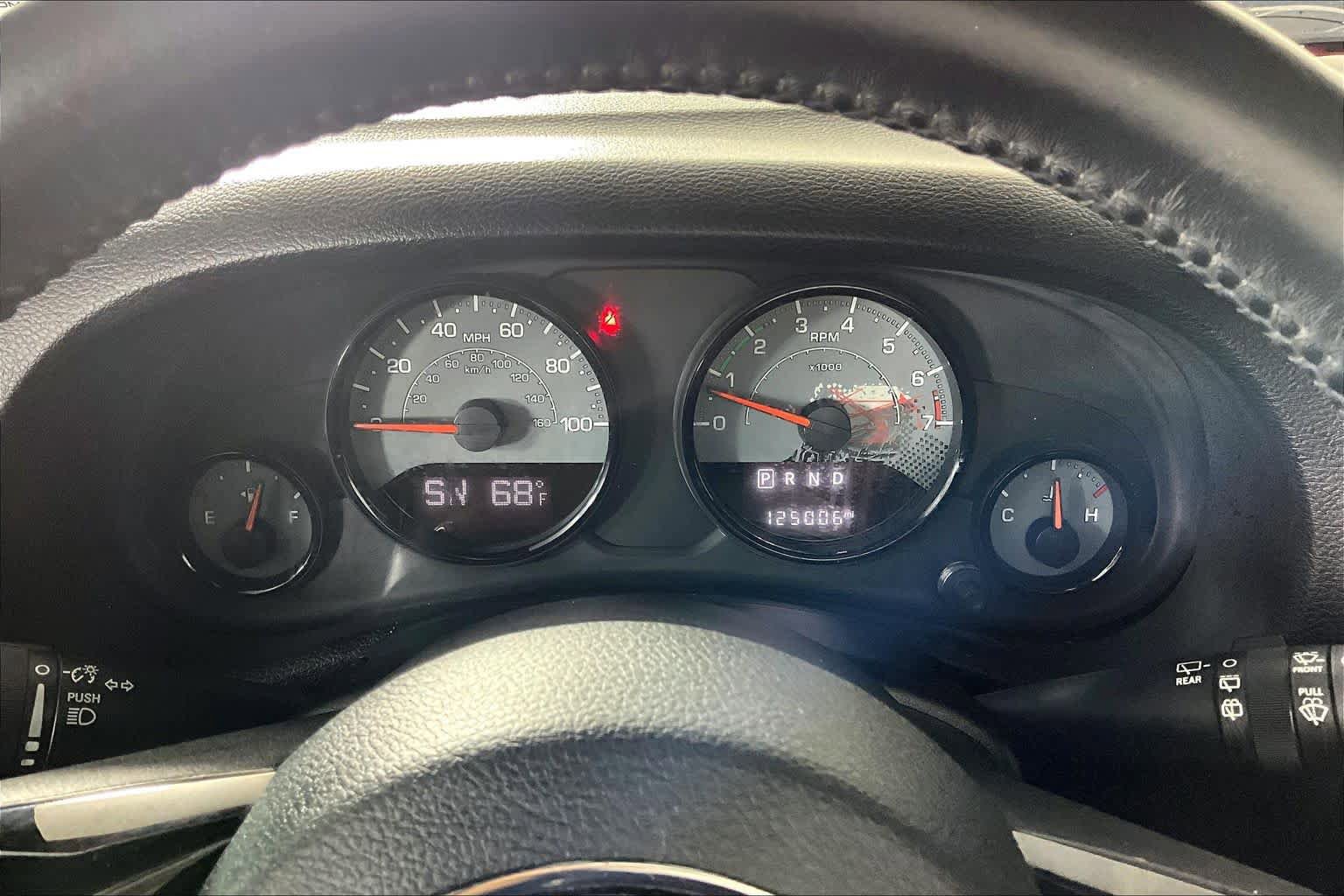 Used 2016 Jeep Wrangler Unlimited Sahara AWD/4WD image 24