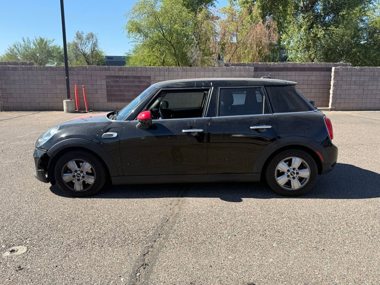 Used 2015 MINI Cooper 4-Door Hardtop FWD image 7