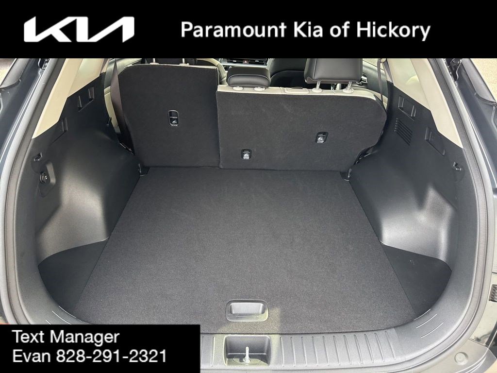 Used 2023 Kia Sportage EX image 11
