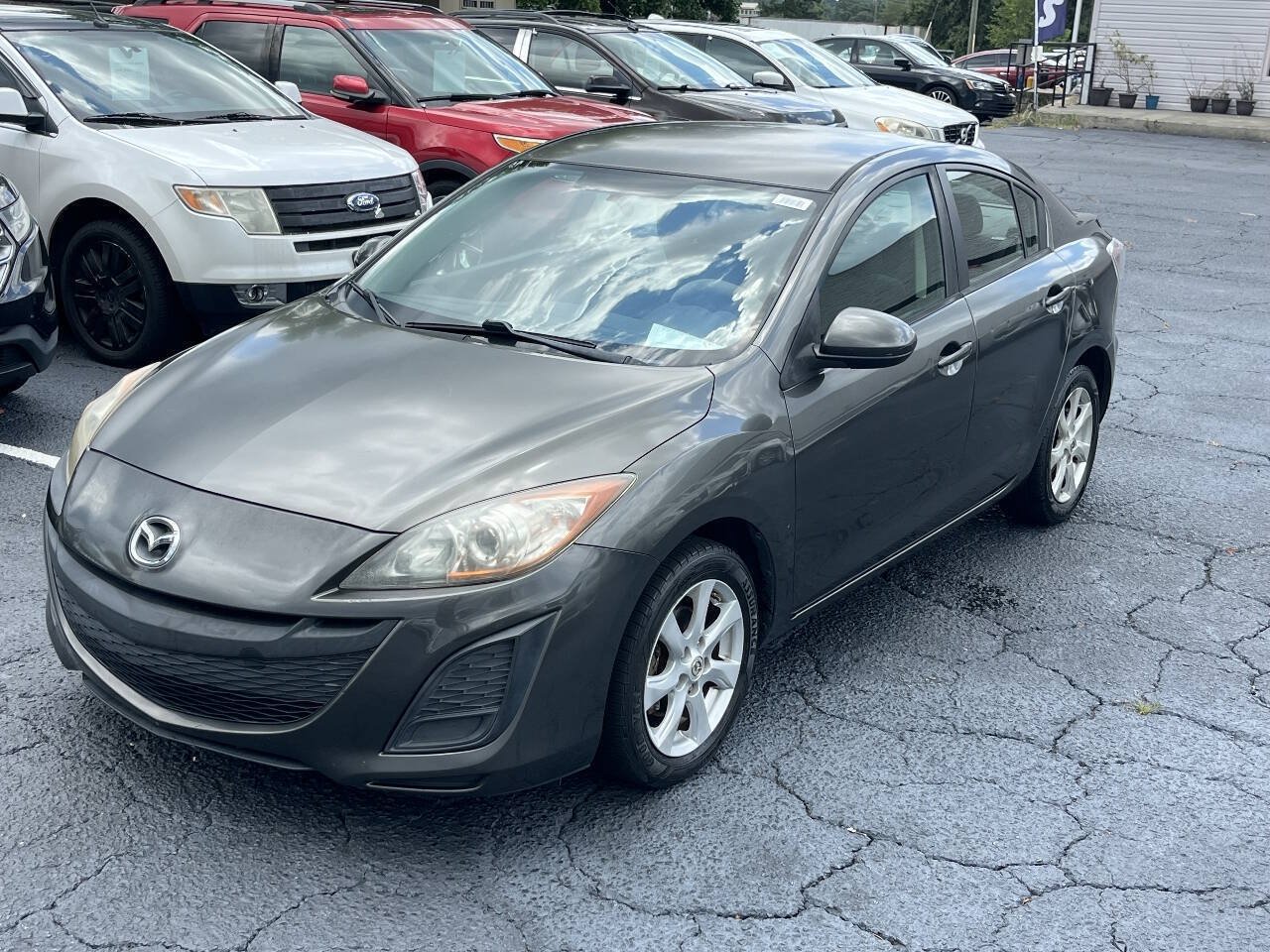 Used 2010 MAZDA MAZDA3 i Touring FWD image 3