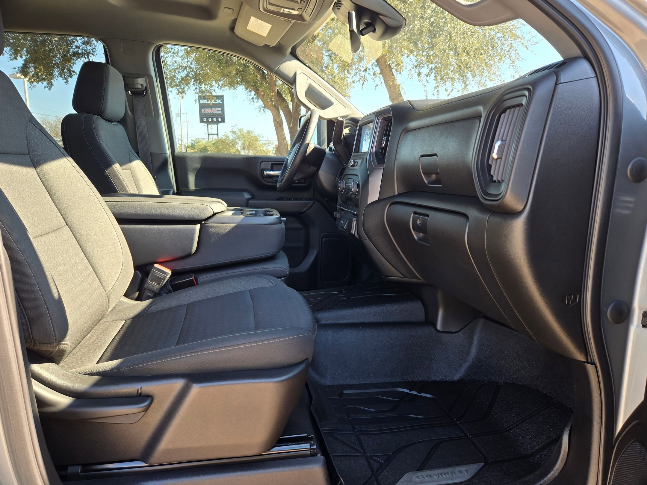 Certified 2024 Chevrolet Silverado 2500 Custom w/ Custom Value Package image 27