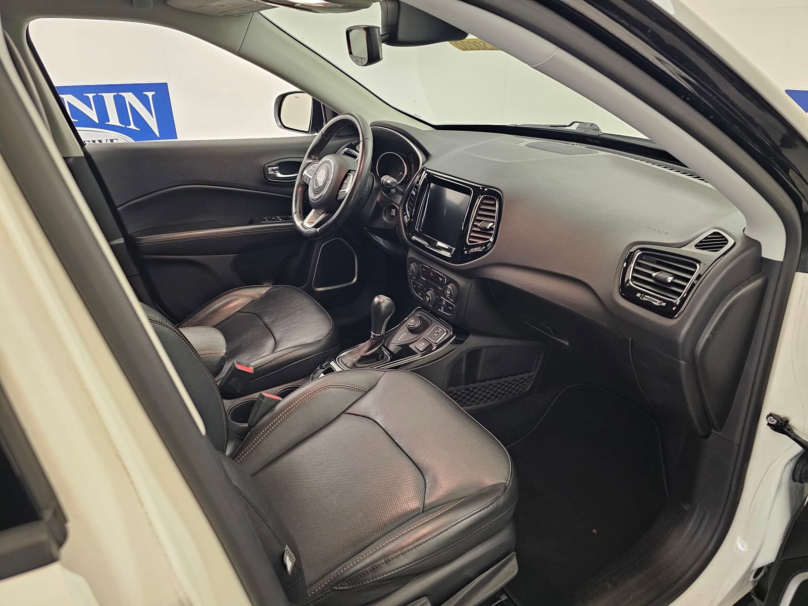 Used 2019 Jeep Compass Limited image 30