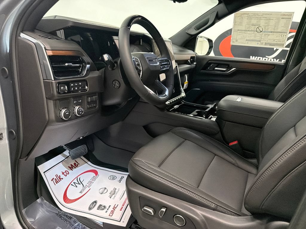 New 2026 GMC Yukon Denali w/ Denali Reserve Package RWD image 9