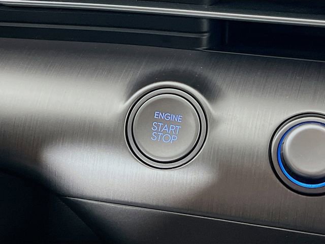 Used 2025 Hyundai Kona SEL image 16