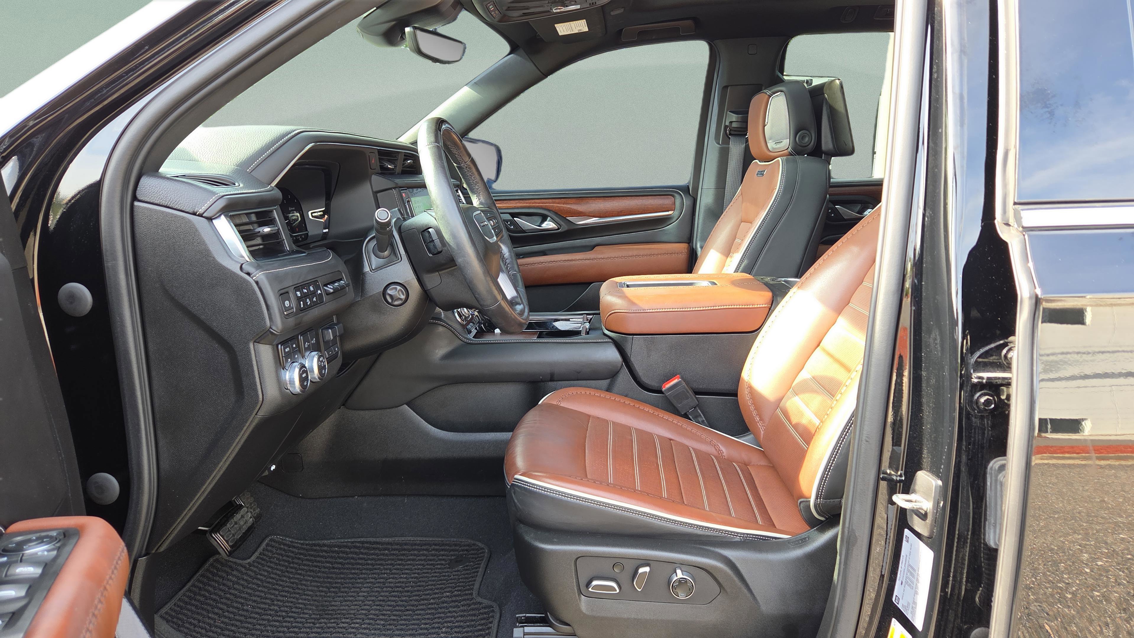 Certified 2023 GMC Yukon Denali Ultimate image 31