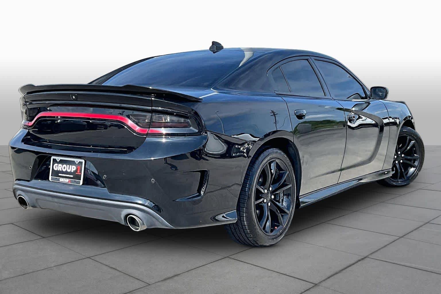 Used 2020 Dodge Charger R/T RWD image 11