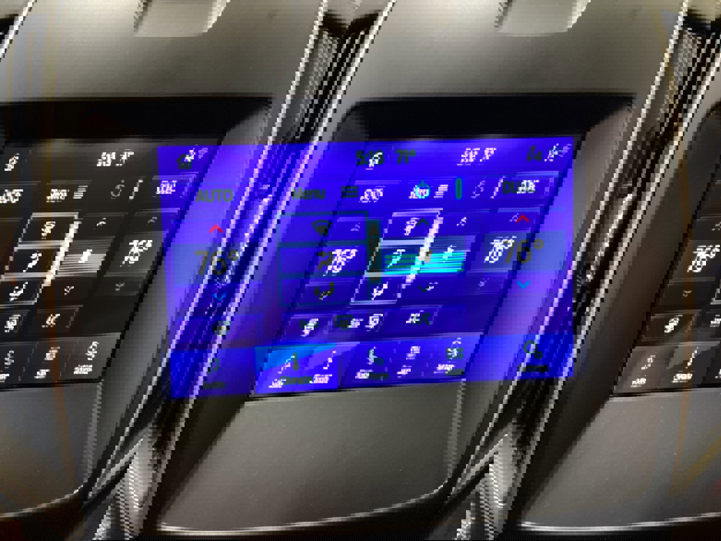 Used 2020 Ford Edge SEL w/ Convenience Package image 26