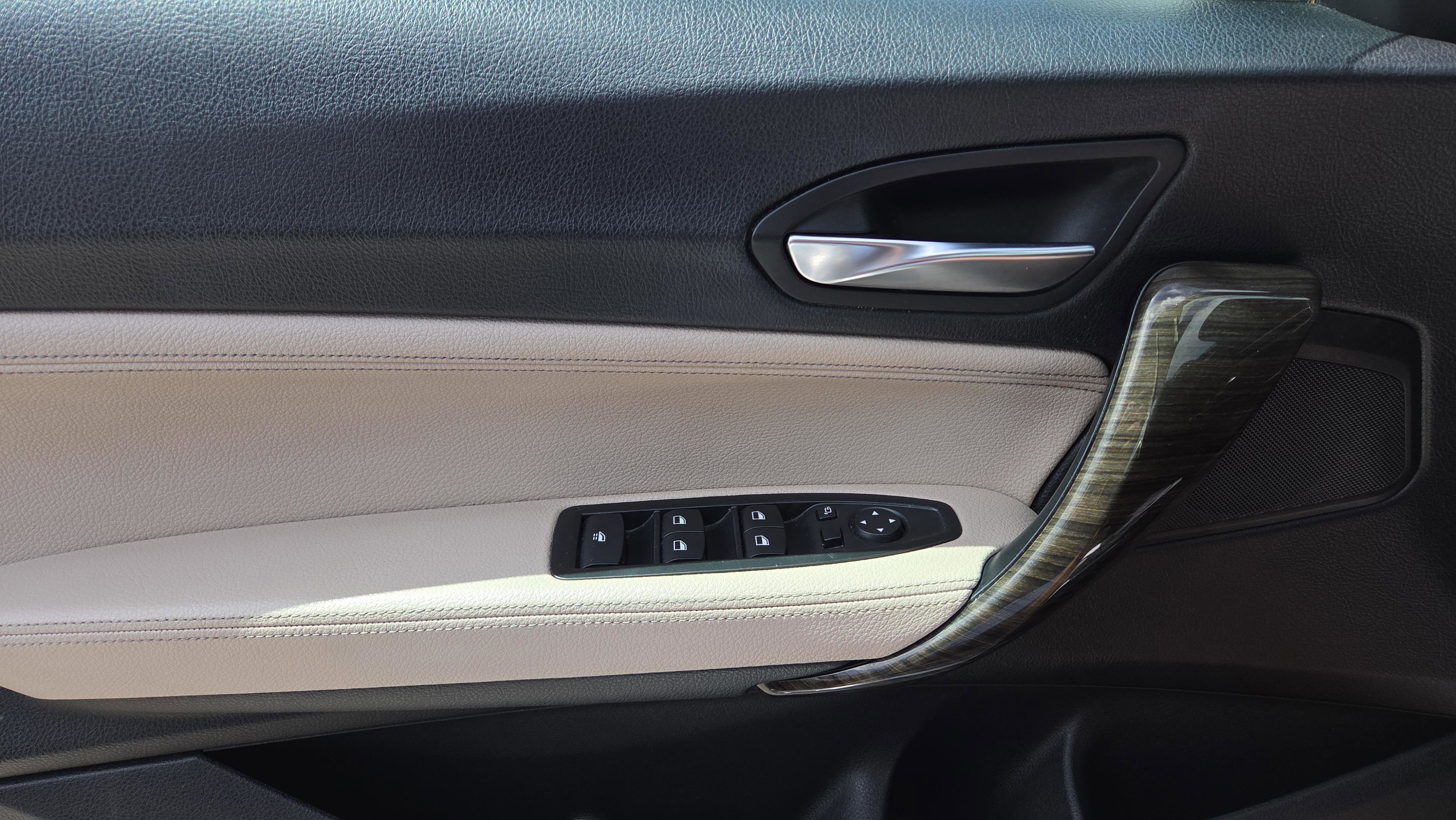 Used 2017 BMW 230i Convertible image 35