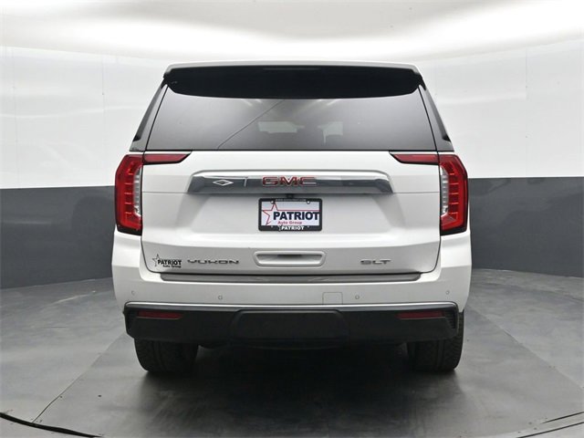 Used 2022 GMC Yukon SLT w/ SLT Luxury Package image 5