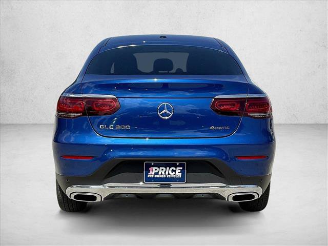 Used 2023 Mercedes-Benz GLC 300 4MATIC Coupe image 4