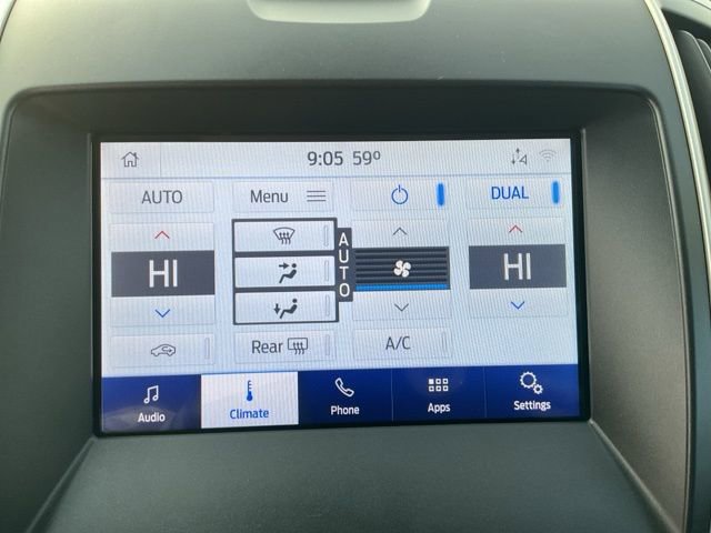 Used 2020 Ford Edge SEL image 23