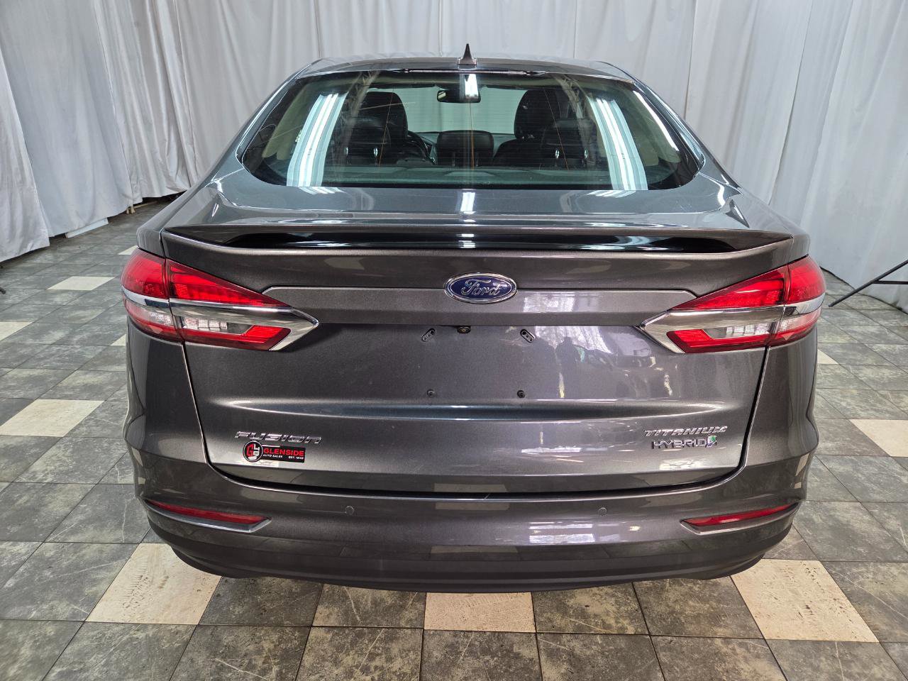 Used 2019 Ford Fusion Titanium FWD image 4