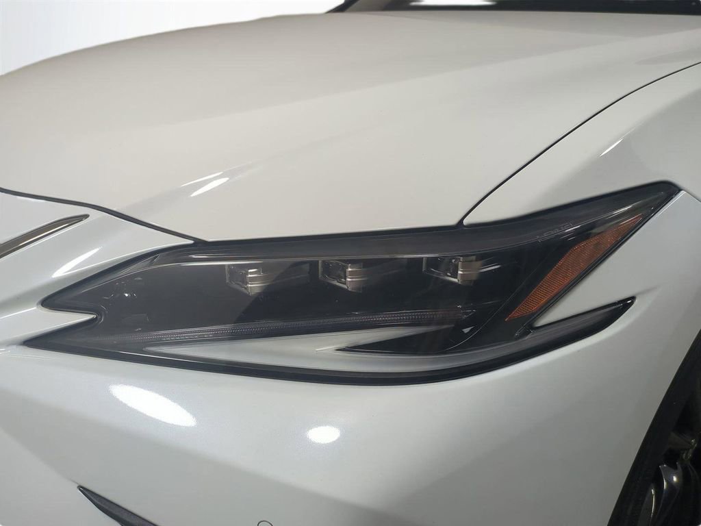 Used 2024 Lexus ES 350 F Sport w/ Accessory Package (Z2) image 10