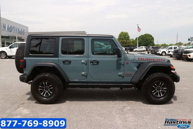 Used 2024 Jeep Wrangler Unlimited Rubicon w/ XTREMEE 35" Tire Package AWD/4WD image 4