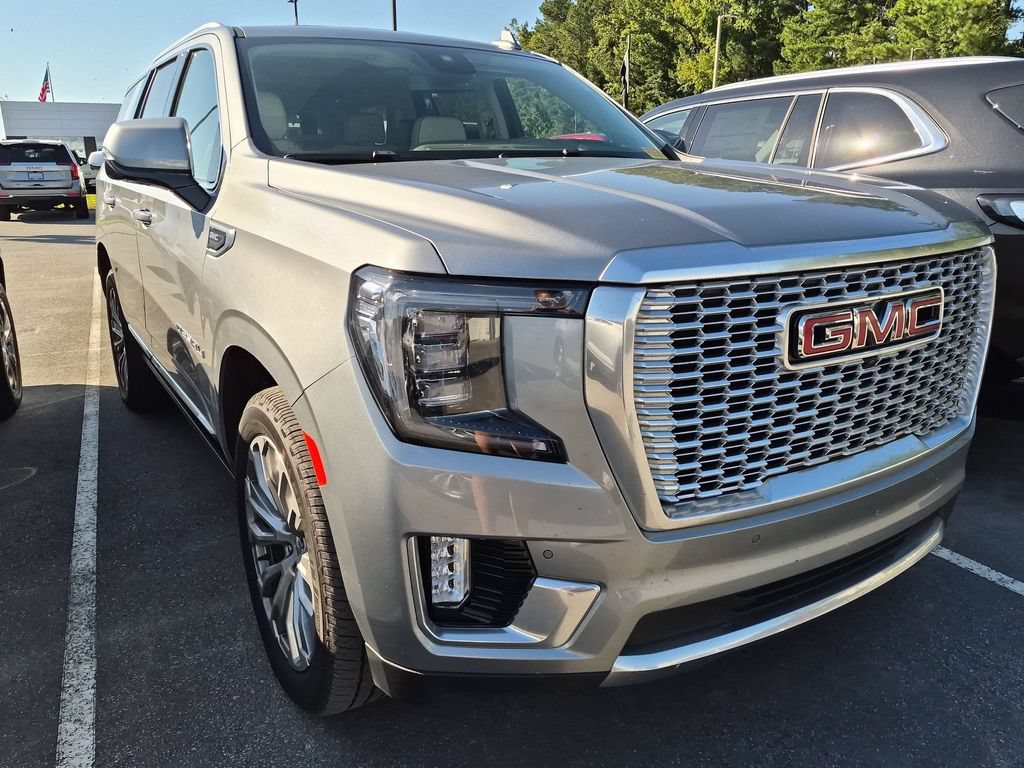 Used 2023 GMC Yukon Denali AWD/4WD image 13