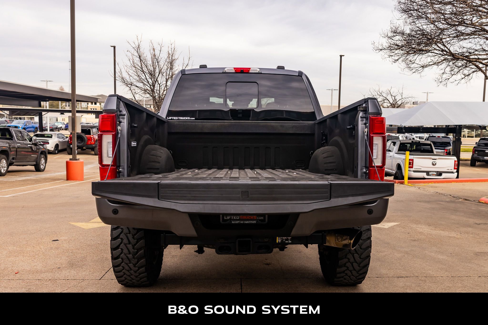 Used 2021 Ford F250 Platinum w/ FX4 Off-Road Package AWD/4WD image 8