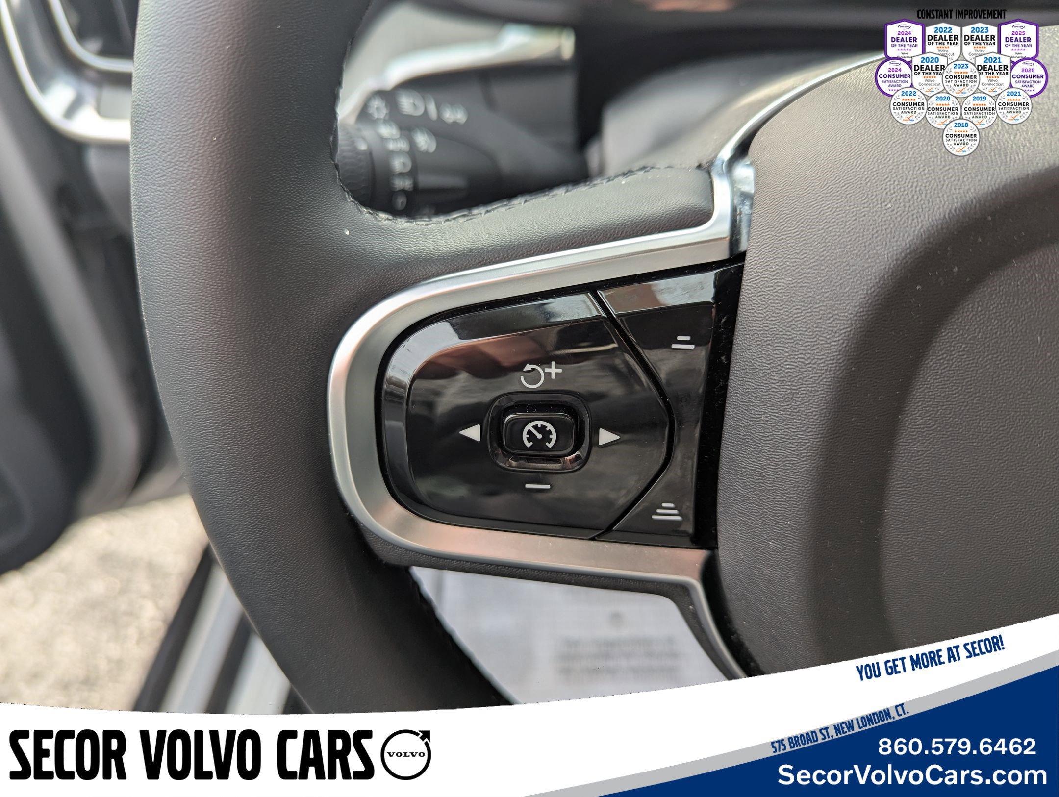 Certified 2024 Volvo V60 B5 Cross Country Ultimate image 11