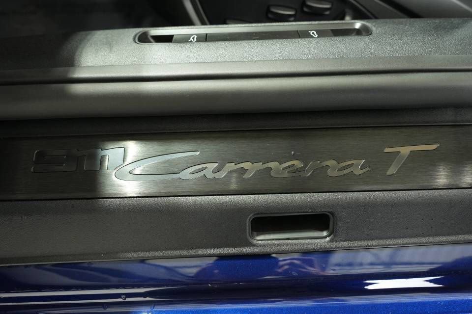 Certified 2026 Porsche 911 Carrera T image 34