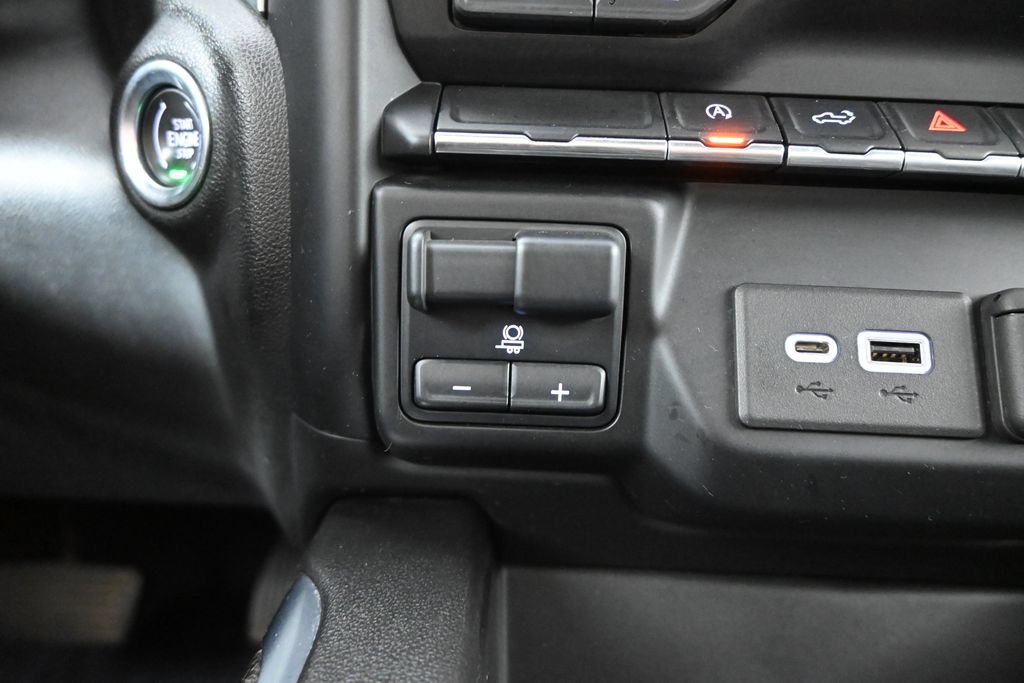 Used 2020 Chevrolet Silverado 1500 RST w/ True North Edition AWD/4WD image 30