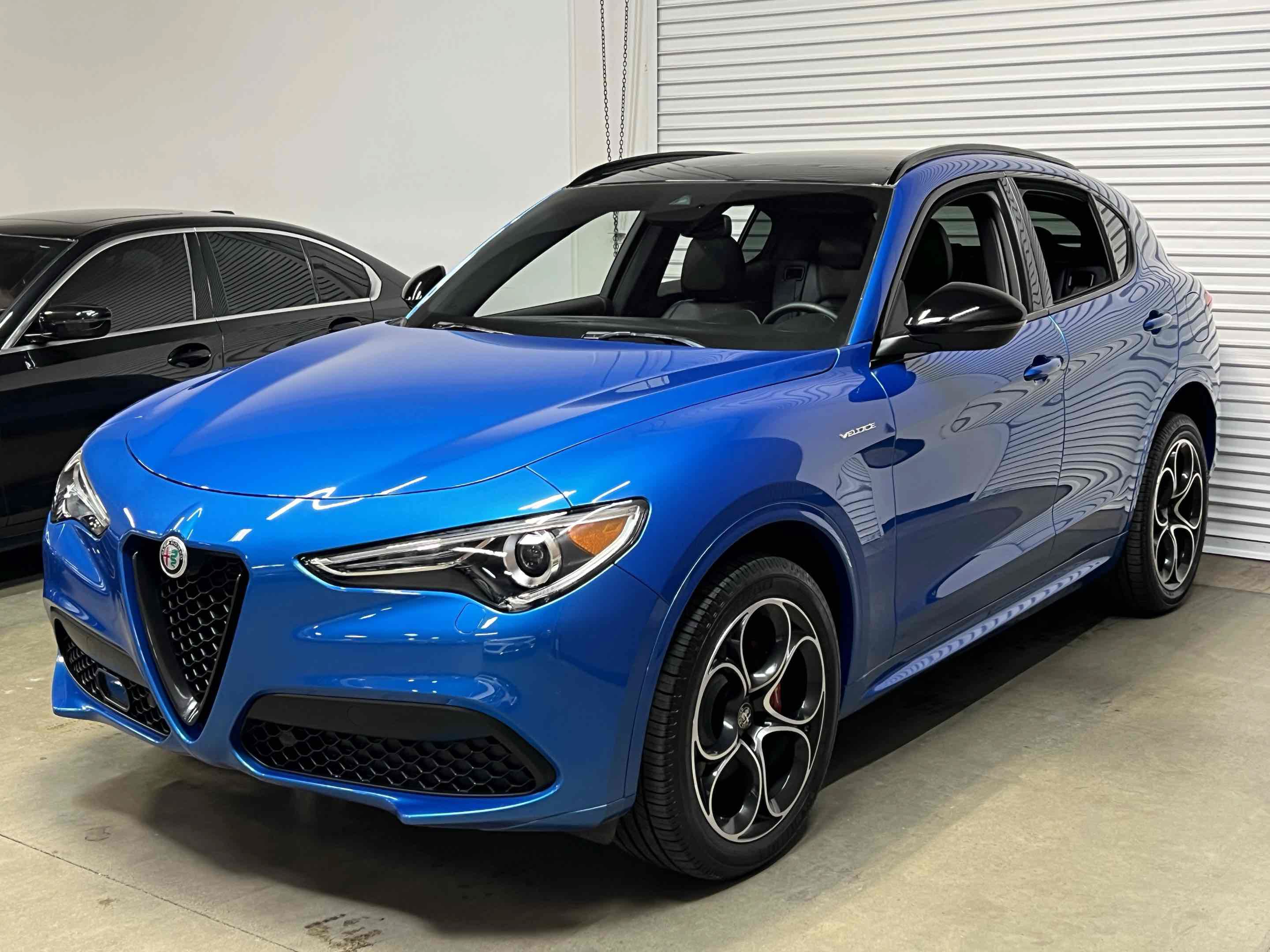 Used 2023 Alfa Romeo Stelvio Veloce AWD/4WD image 12