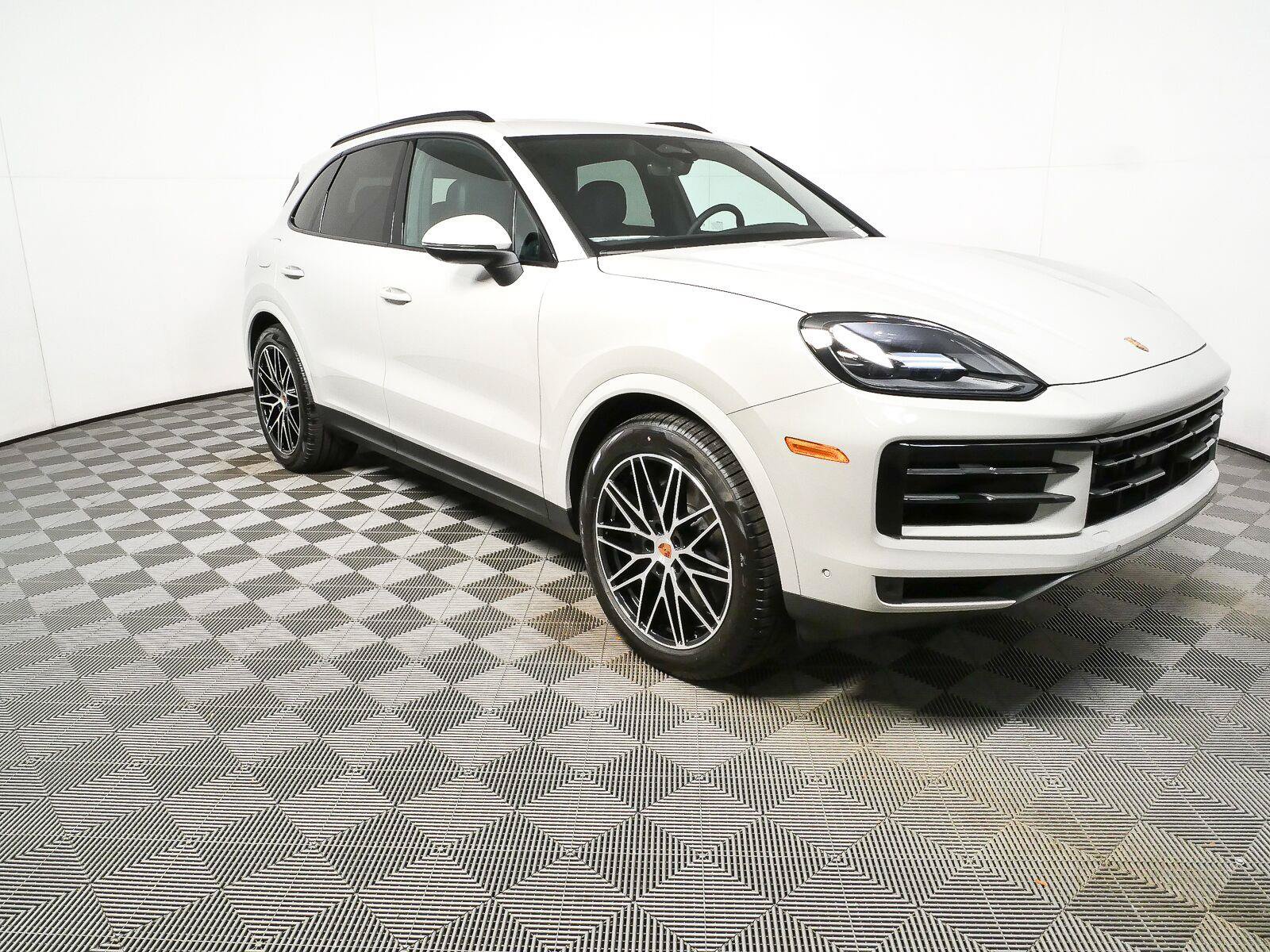 New 2026 Porsche Cayenne AWD/4WD image 27