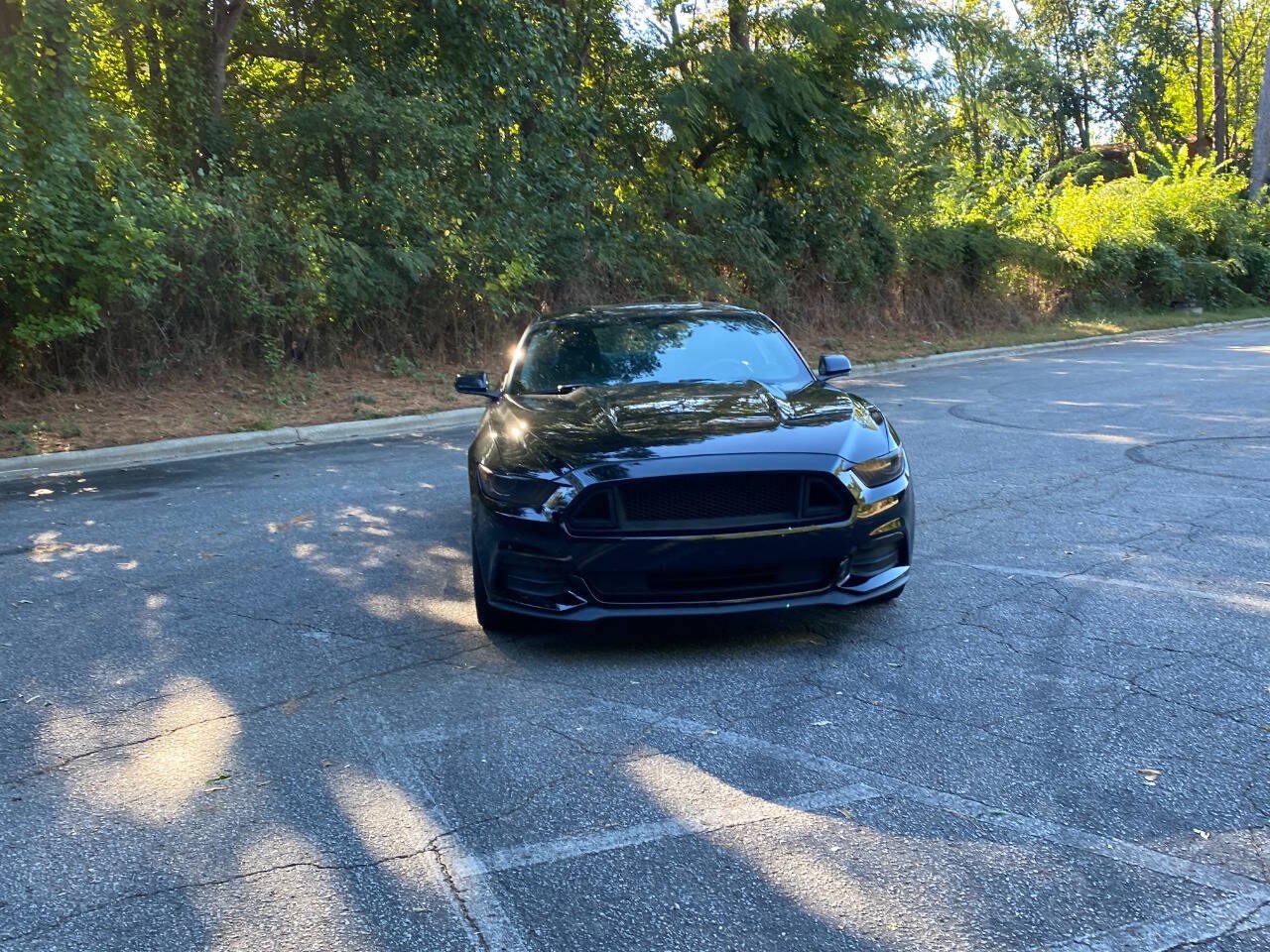 Used 2015 Ford Mustang Coupe RWD image 2