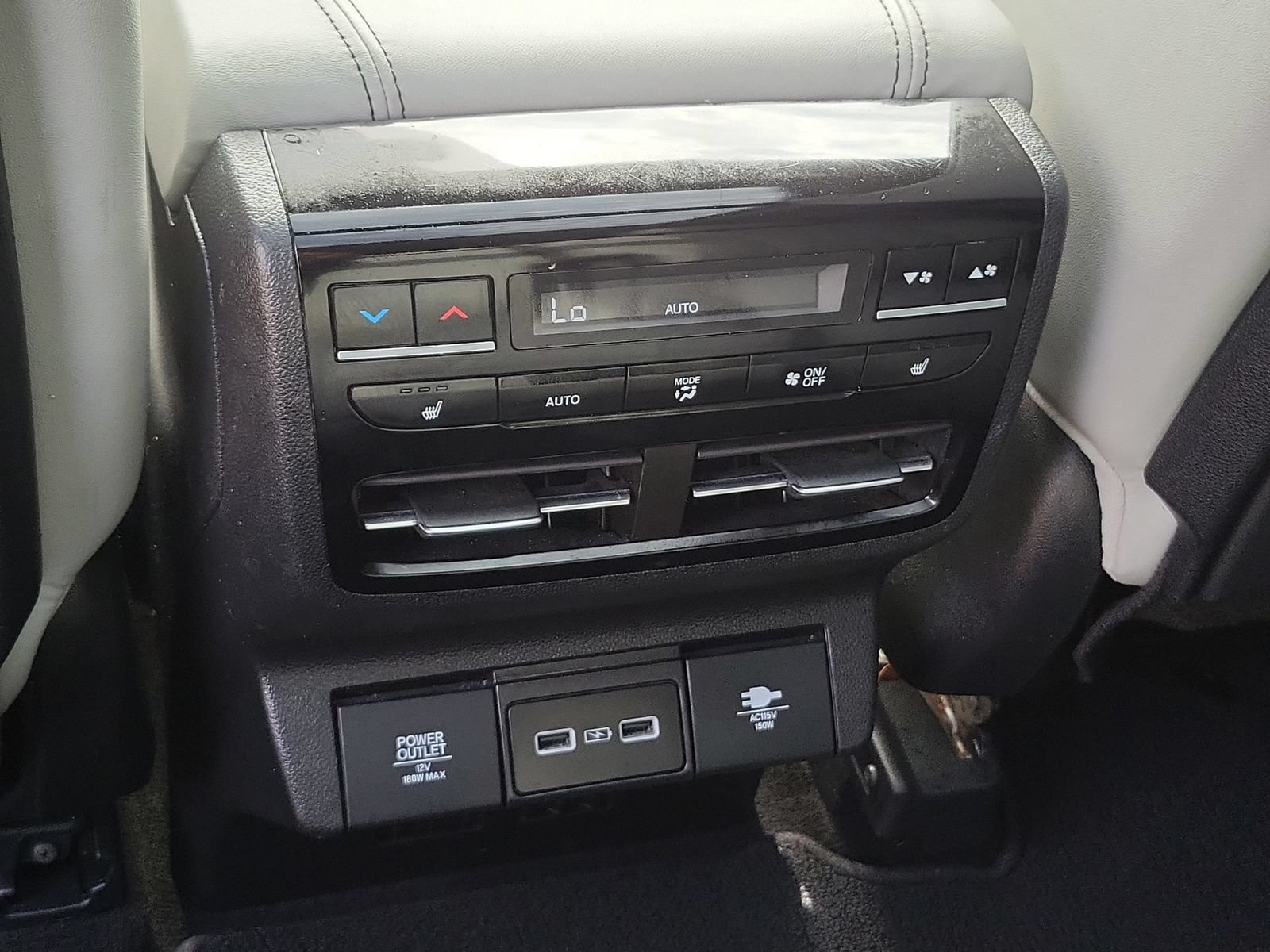 Used 2023 Acura MDX SH-AWD w/ Advance Package image 22