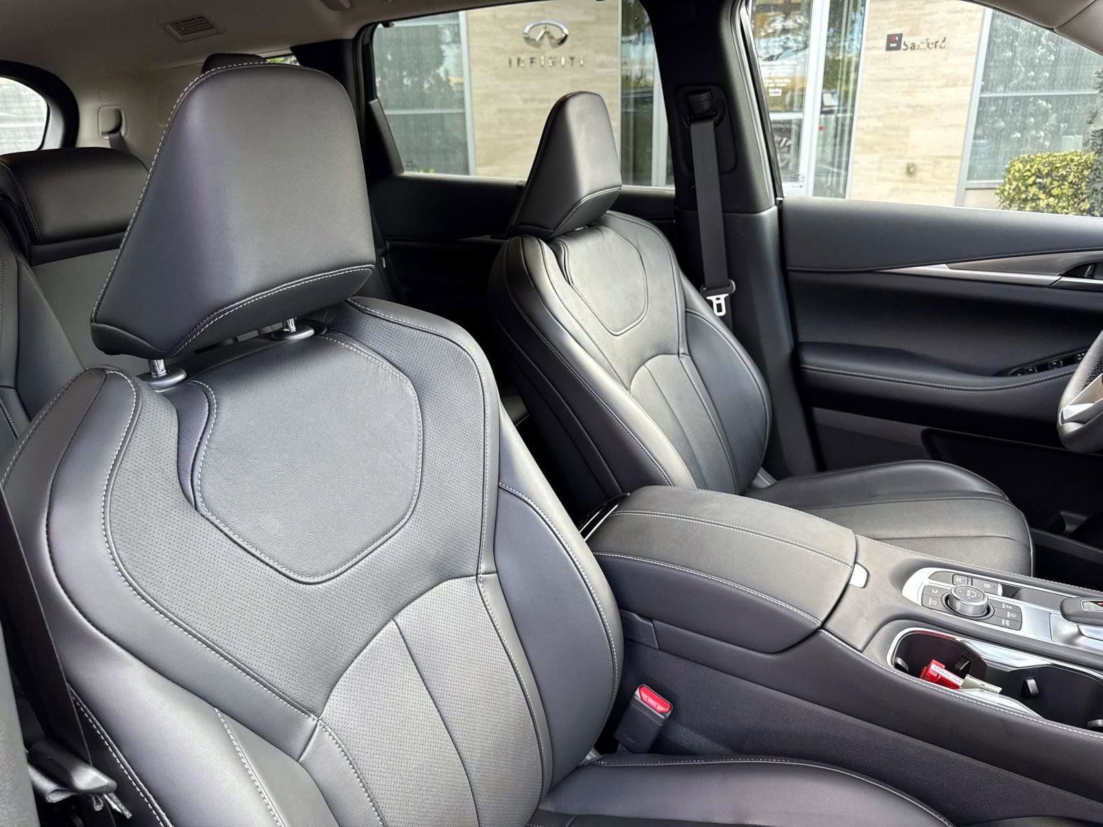 Used 2025 INFINITI QX60 Luxe image 15