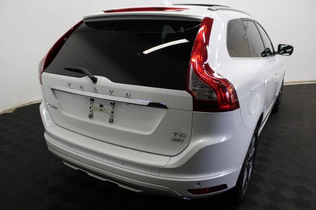 Used 2017 Volvo XC60 T6 Dynamic w/ Preferred Option Package AWD/4WD image 6