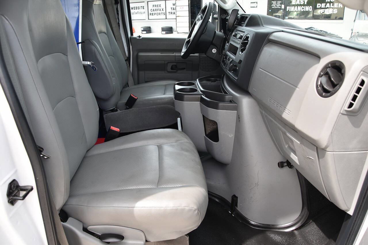 Used 2023 Ford E-350 and Econoline 350 Super Duty w/ Power Windows & Locks Group RWD image 10
